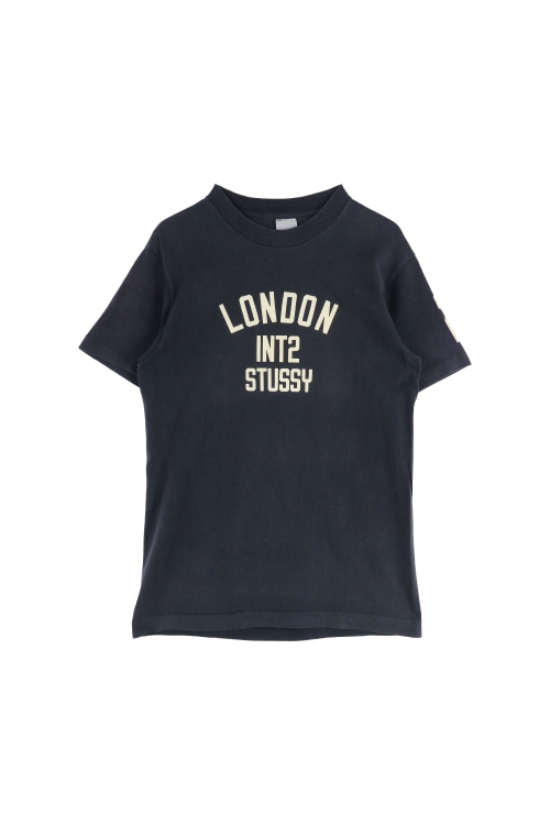 스투시 (Man - S) 코튼 로고 90&#039;s LONDON INT2 크루넥 반팔 티셔츠